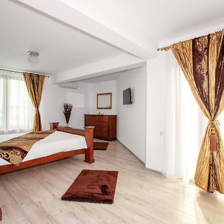Casa Romeo & Julieta Hotel Hátszeg Kültér fotó