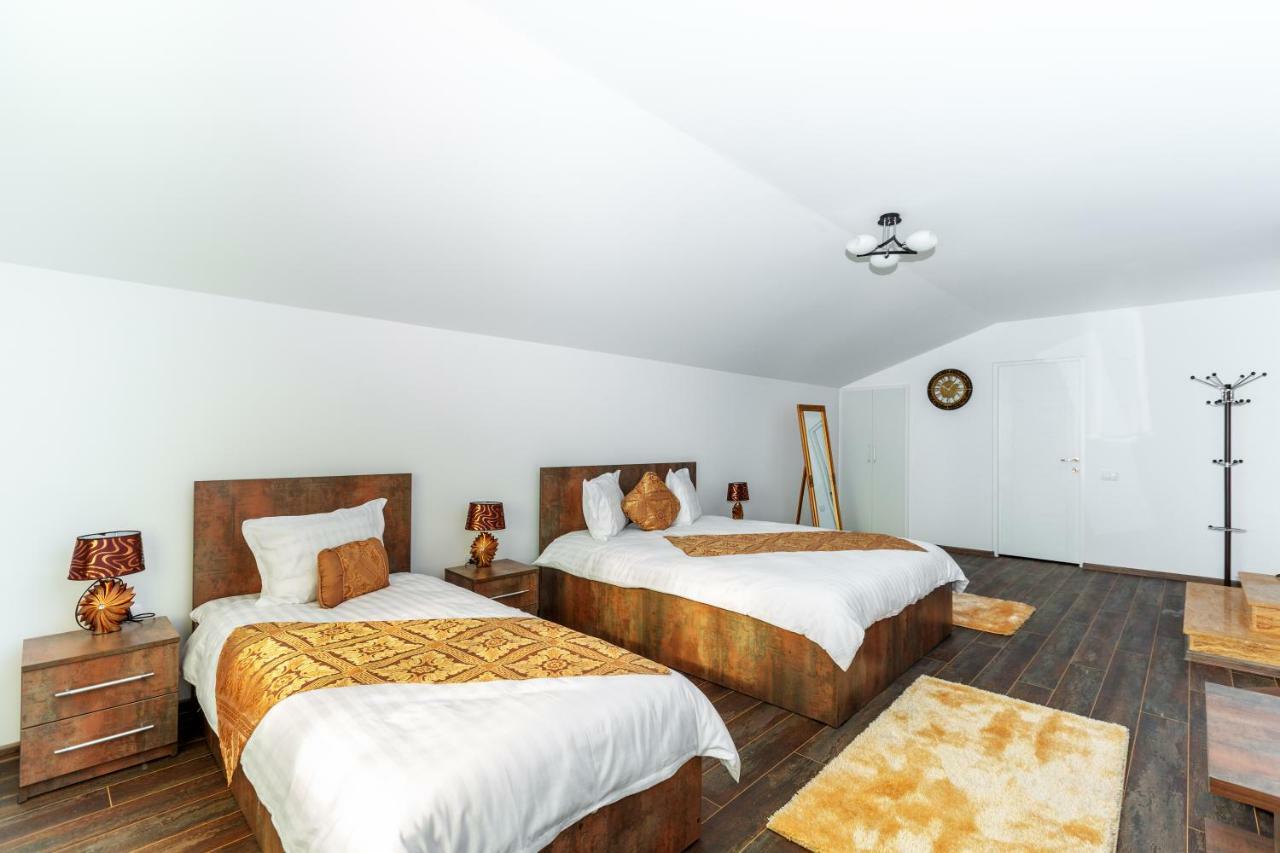 Casa Romeo & Julieta Hotel Hátszeg Kültér fotó